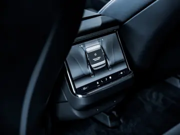 TESLA Model S PLAID - Yoke - Satin Black Matt - 1020PS