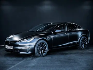 TESLA Model S PLAID - Yoke - Satin Black Matt - 1020PS