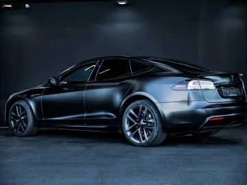 TESLA Model S PLAID - Yoke - Satin Black Matt - 1020PS