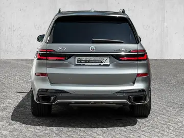 BMW X7 xDrive40d M Sport Pro Pro Sky-Lounge AHK 360