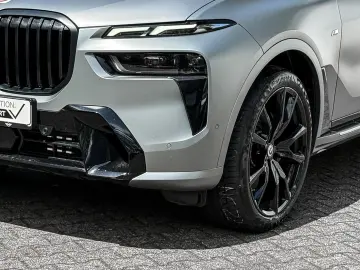 BMW X7 xDrive40d M Sport Pro Pro Sky-Lounge AHK 360