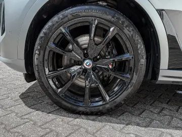BMW X7 xDrive40d M Sport Pro Pro Sky-Lounge AHK 360