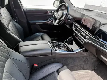 BMW X7 xDrive40d M Sport Pro Pro Sky-Lounge AHK 360
