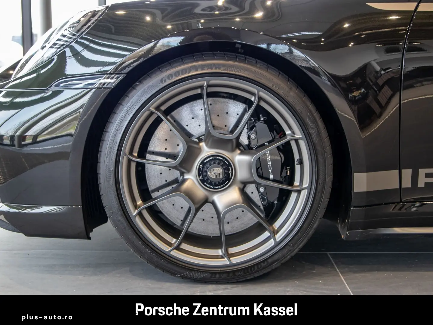 PORSCHE 992 911 Turbo 50 Jahre Burmester Nachtsicht id