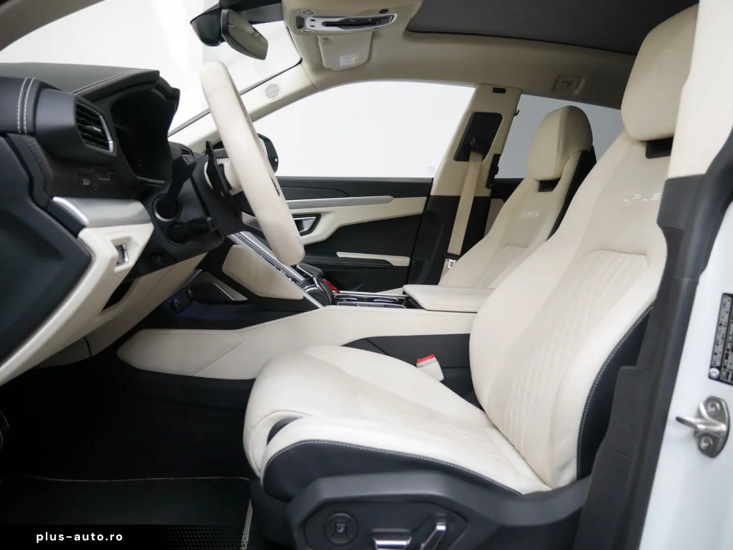 LAMBORGHINI Urus S PANO HEAD UP MASSAGE INDIVIDUAL