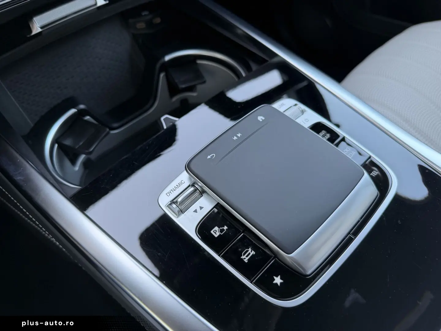 MERCEDES-BENZ G 63 AMG  KEYLESS-GO AKRAPOVIC PPF-FOLIE VOLL