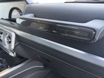MERCEDES-BENZ G 63 AMG  KEYLESS-GO AKRAPOVIC PPF-FOLIE VOLL