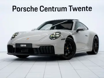 PORSCHE 992 Carrera 4 GTS