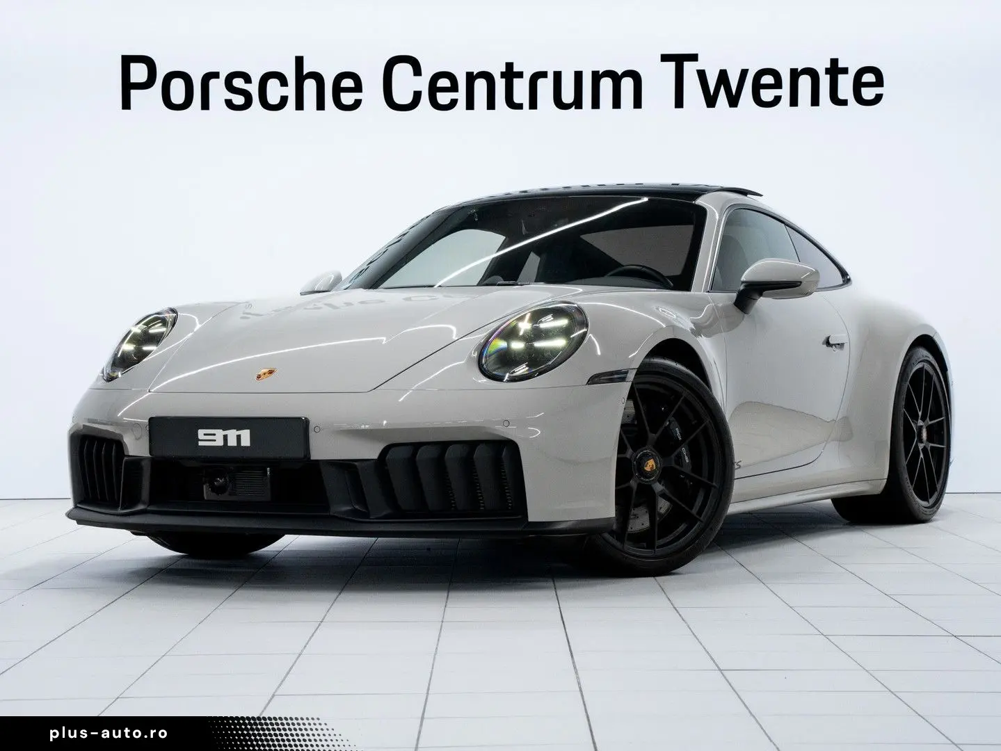 PORSCHE 992 Carrera 4 GTS