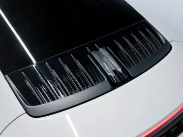 PORSCHE 992 Carrera 4 GTS