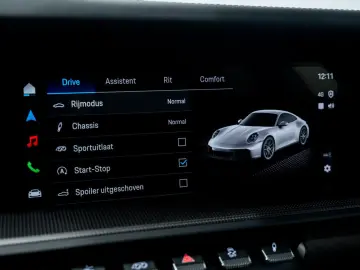 PORSCHE 992 Carrera 4 GTS