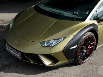 LAMBORGHINI Huracán Sterrato Verde Gea  Keramik JAPAN IMPORT