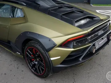 LAMBORGHINI Huracán Sterrato Verde Gea  Keramik JAPAN IMPORT