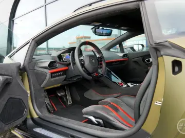 LAMBORGHINI Huracán Sterrato Verde Gea  Keramik JAPAN IMPORT