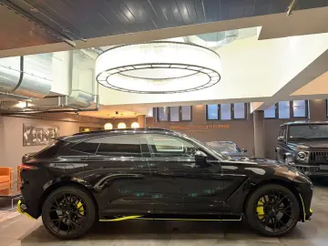 ASTON MARTIN DBX 707 SPECIAL AMR 24 F1  2025 FACELIFT