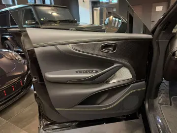 ASTON MARTIN DBX 707 SPECIAL AMR 24 F1  2025 FACELIFT