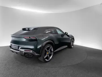 FERRARI Purosangue