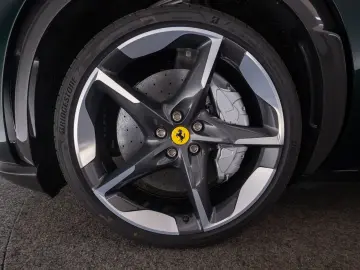 FERRARI Purosangue