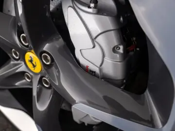 FERRARI Purosangue