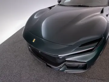 FERRARI Purosangue