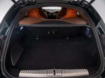 FERRARI Purosangue