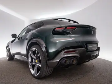 FERRARI Purosangue