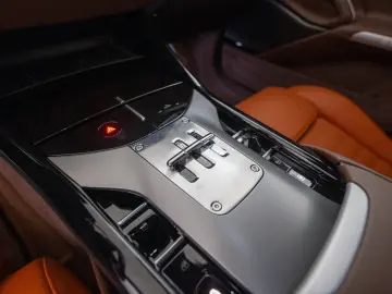 FERRARI Purosangue