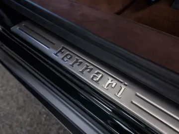 FERRARI Purosangue