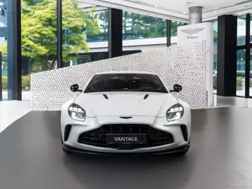 Aston Martin Vantage S V8