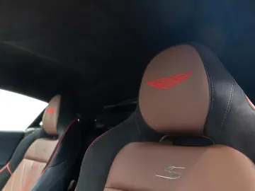 Aston Martin Vantage S V8