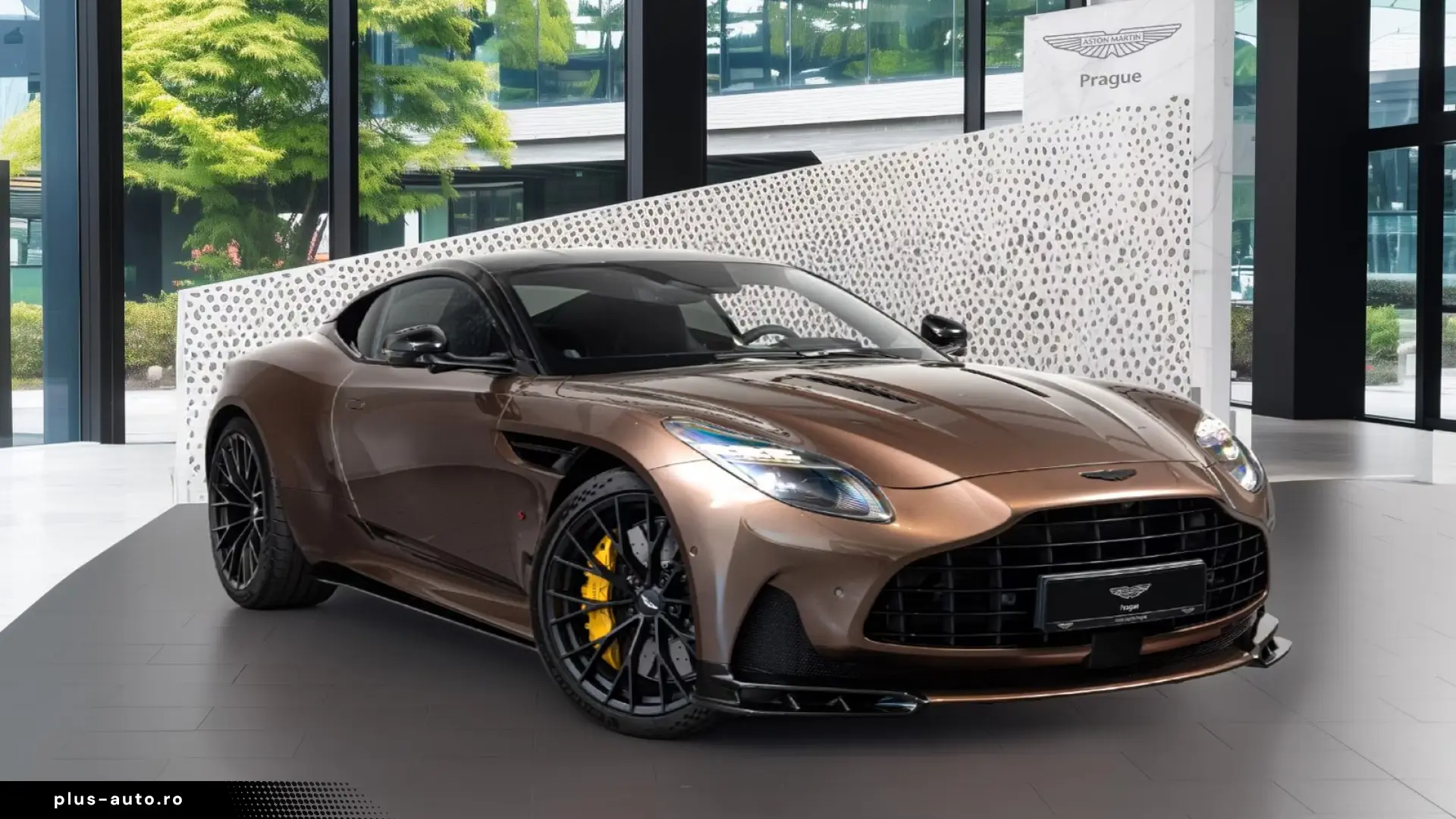 Aston Martin DB12 S  Magneto Bronze