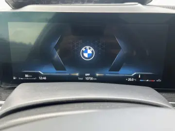 BMW X7 xDr 40d M SPORT PRO SkyL AHK KomSi 23  ABAss