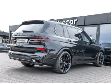 BMW X7 xDrive40d M Sport HUD PANO ACC AHK 360 KAM