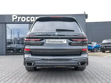 BMW X7 xDrive40d M Sport HUD PANO ACC AHK 360 KAM