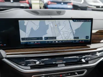 BMW X7 xDrive40d M Sport HUD PANO ACC AHK 360 KAM
