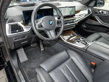 BMW X7 xDrive40d M Sport HUD PANO ACC AHK 360 KAM