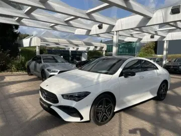 MERCEDES-BENZ CLA 250 e AMG Sport Night Distr Pano Burmester