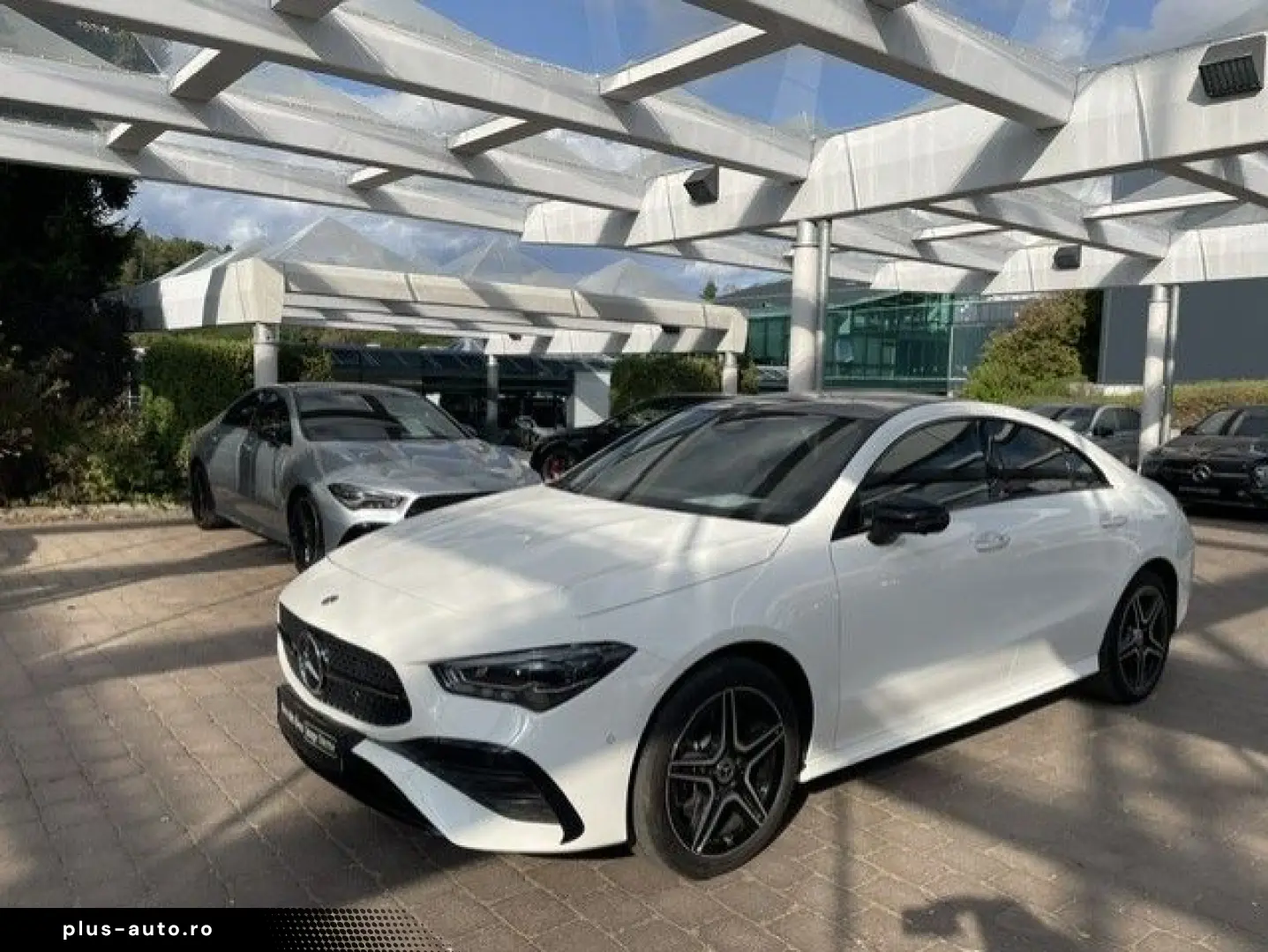 MERCEDES-BENZ CLA 250 e AMG Sport Night Distr Pano Burmester