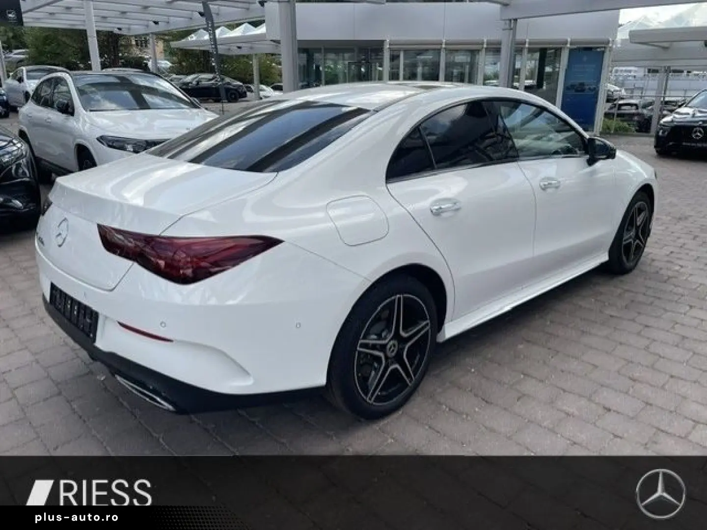MERCEDES-BENZ CLA 250 e AMG Sport Night Distr Pano Burmester