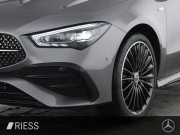 MERCEDES-BENZ CLA 250 e AMG Sport Night Distr Pano B…