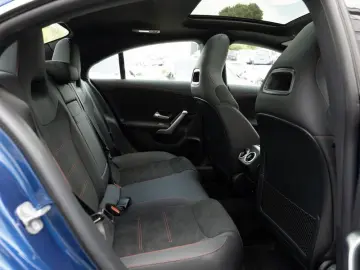 MERCEDES-BENZ CLA 250 e Coupé AMG-Sport MLB Pano HUD…