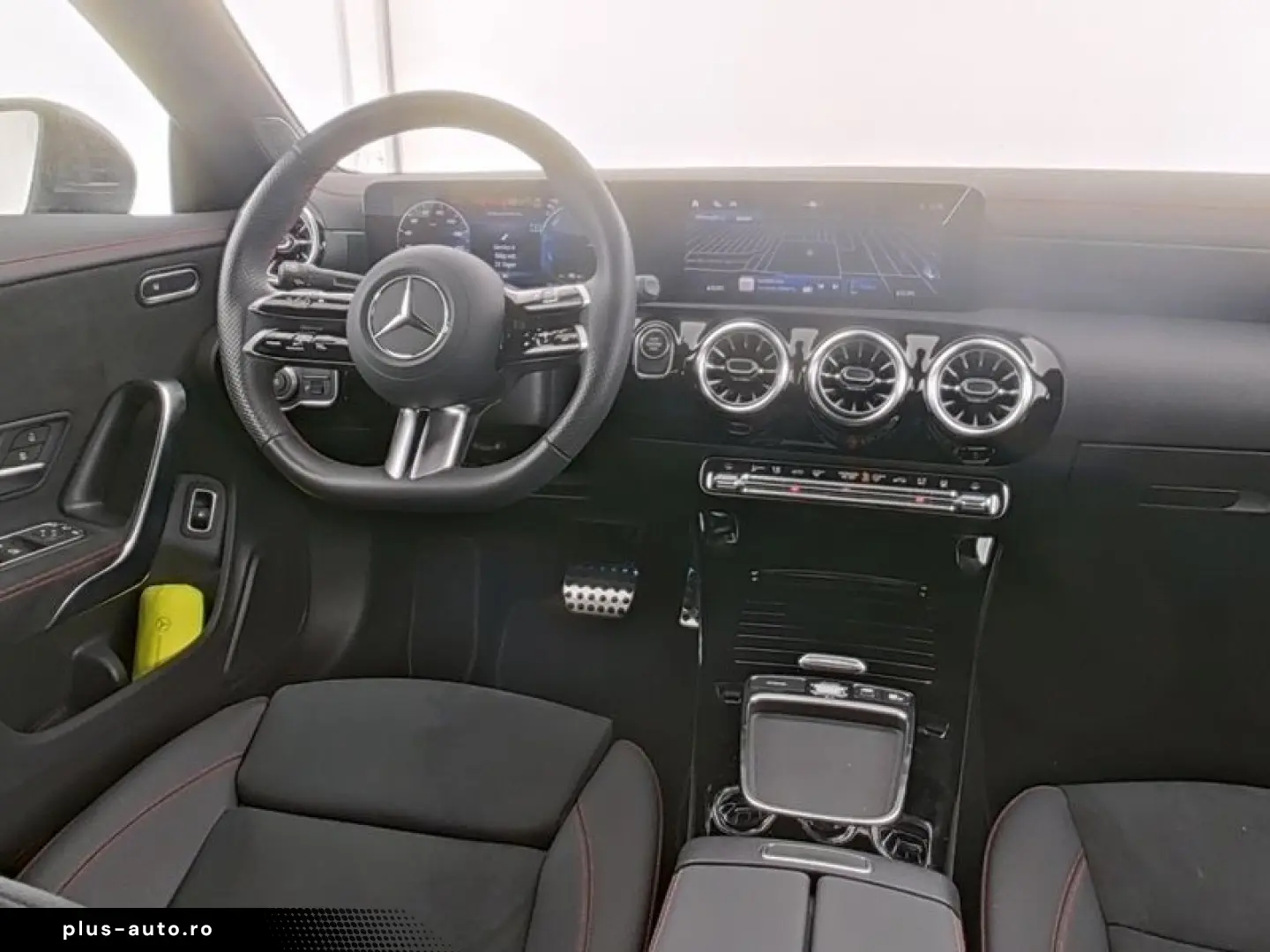 MERCEDES-BENZ CLA 250 e AMG Pano Distroni 360  Multi&hellip;