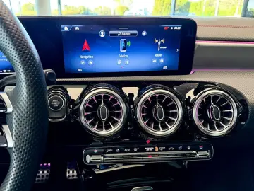 MERCEDES-BENZ CLA 250 e AMGLP Night LED Pano AHK Tot…