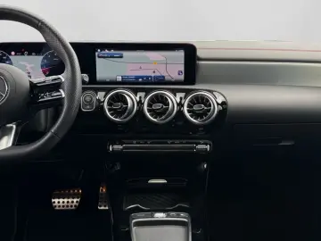 MERCEDES-BENZ CLA 250 4M Coupé AMG AHK MBEAM NIGHT 3…