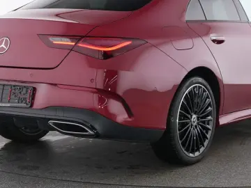 MERCEDES-BENZ CLA 250 e AMG Night Pano Sound Kame Am…