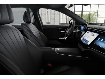 MERCEDES-BENZ E 400 e 4M AMG SUPERS. LEDER HUD AIRMATIC PANO