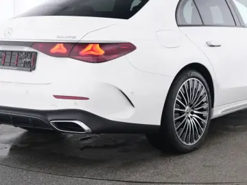 MERCEDES-BENZ E 400 e 4M AMG-Sport Super Pano Burm N…