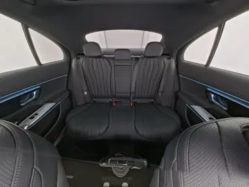 MERCEDES-BENZ E 400 e 4M AMG-Sport Super Pano Burm N…