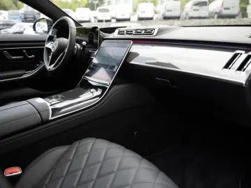 MERCEDES-BENZ S 500 4M L AMG-Sport Pano Sitzklima Nappa Burm