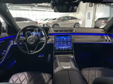 MERCEDES-BENZ S 500 L 4M AMG Pano DriveP Voll!! NP €…